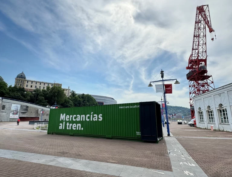 La iniciativa “Mercancías al tren” llega a Bilbao para visibilizar la importancia del tren en la lucha contra el cambio climático