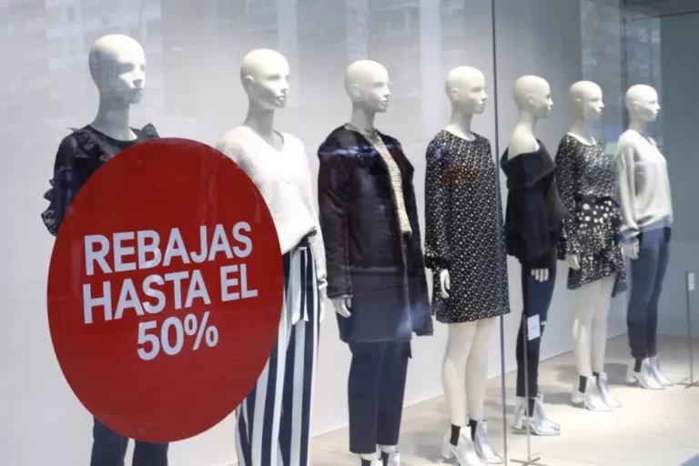 Cerca de la mitad de las compras que se hacen en rebajas acaban en devoluciones poco sostenibles