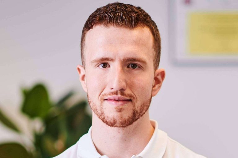 El nutricionista de Pamplona Aitor Arrazola celebra más de 120 valoraciones de 5 estrellas de media