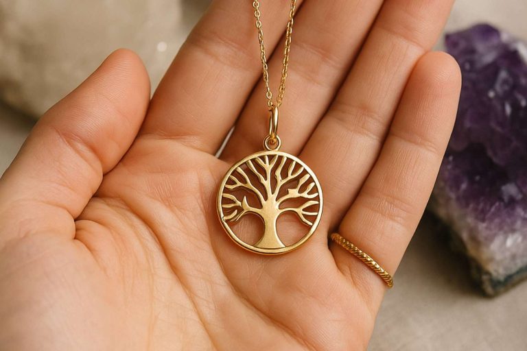 Estiloneu lanza su colección de joyería espiritual y mística, accesorios con significado para la vida diaria