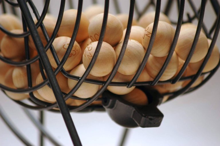 La Quiniela, azar y asimetría