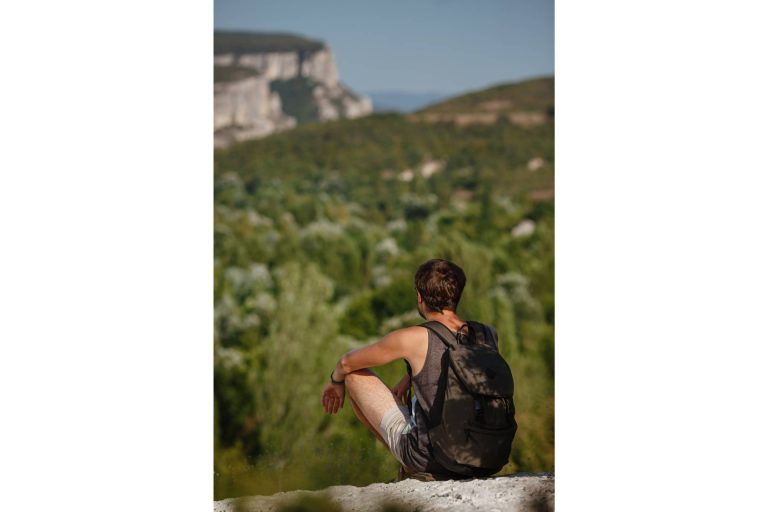 Pagos móviles, cashback y consulta con profesionales; así acompaña Plazo Credit este verano