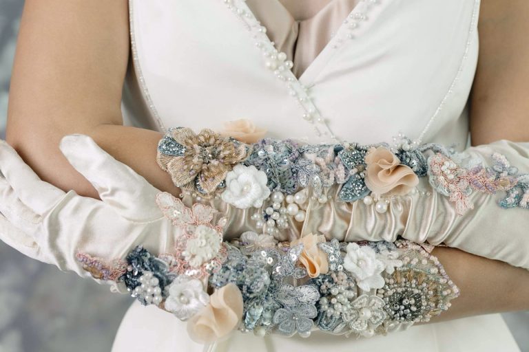 Alta costura emocional en Barcelona; Aleksandra Budnik presenta su universo de vestidos de novia únicos y servicios exclusivos