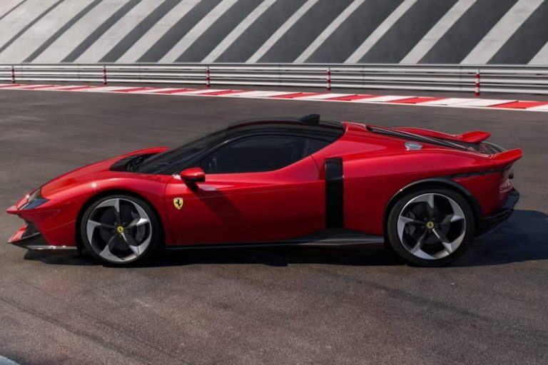 SPYDERMOTOR presenta el retorno del mito; el nuevo Ferrari 849 Testarossa Coupé y Spider arrasan