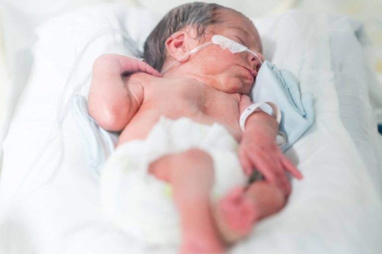 Cuando la vida se adelanta, el viaje invisible de las familias de bebés prematuros