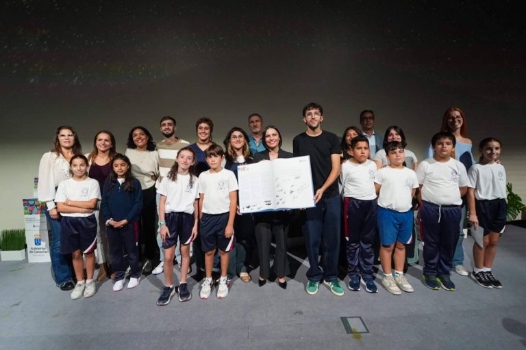 En el evento se estrenó DIVINIA, la primera inteligencia artificial canaria orientada a la divulgación