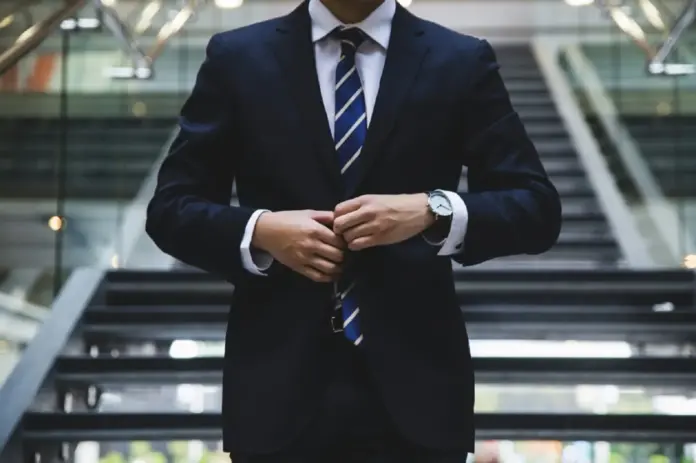 Liderazgo. Foto de Vitaly Gariev en Unsplash.